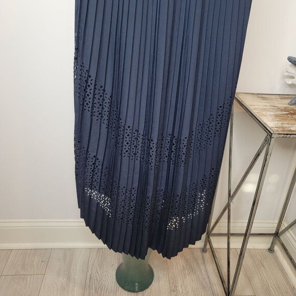 Banana Republic Dress Womens 00P Pleated Laser Cut Sleeveless - Picture 4 of 8